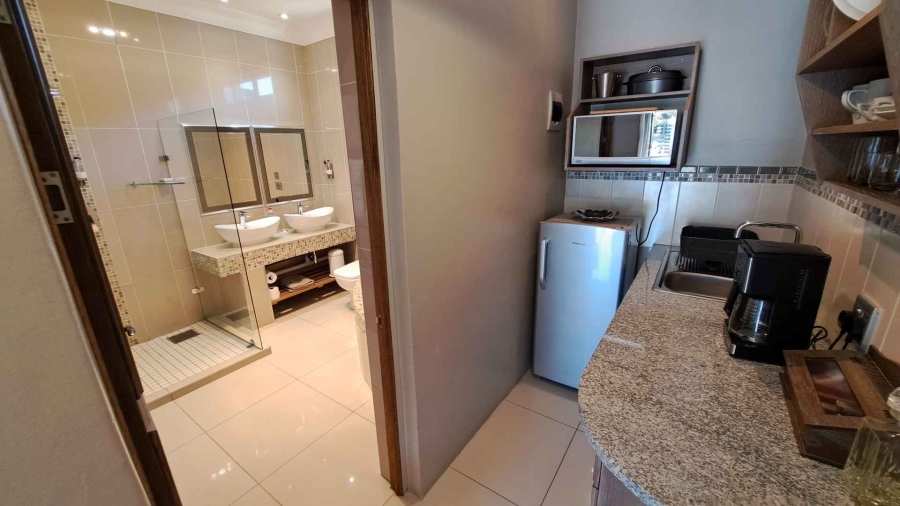 8 Bedroom Property for Sale in Clarens Free State